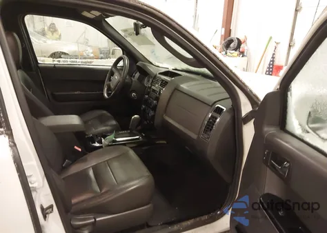 2010 Ford Escape Limited из США, поврежденный, VIN 1FMCU0E71AKD18556